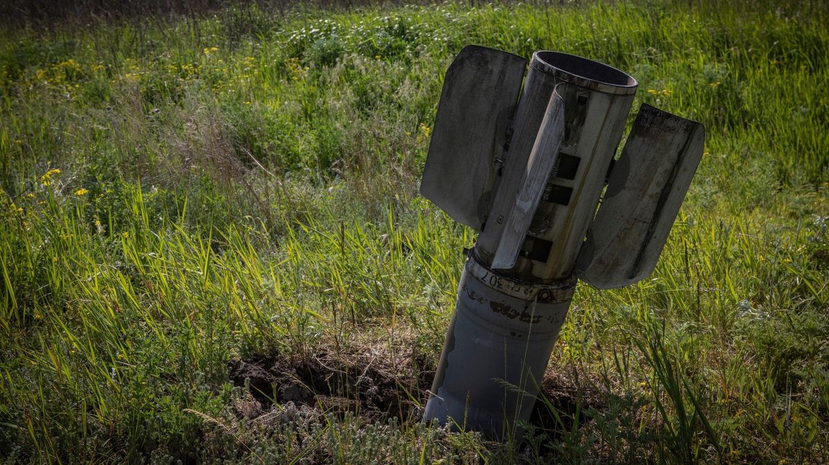 Zprávy z bojiště: Obránci Donbasu hájí životně důležitý hřeben